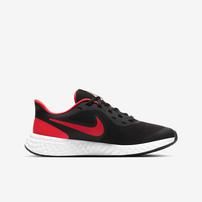 NIKE REVOLUTION 5 GS