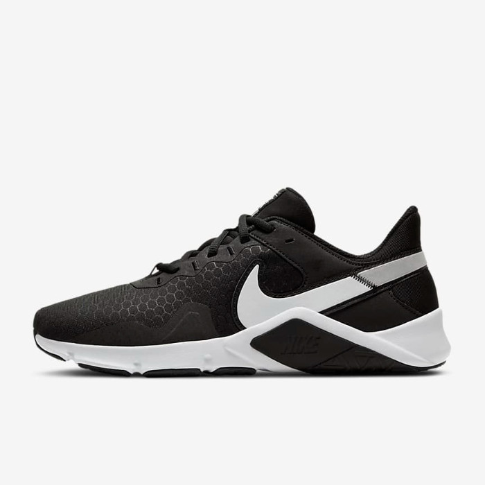 NIKE LEGEND ESSENTIAL 2