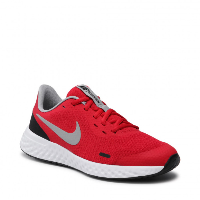 NIKE REVOLUTION 5 GS